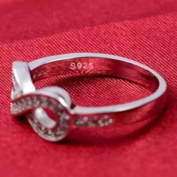 NEW INFINITY 925 STERLING SILVER DIAMOND RING, CUTE RING, SHINY RING. - Picture 5 of 6
